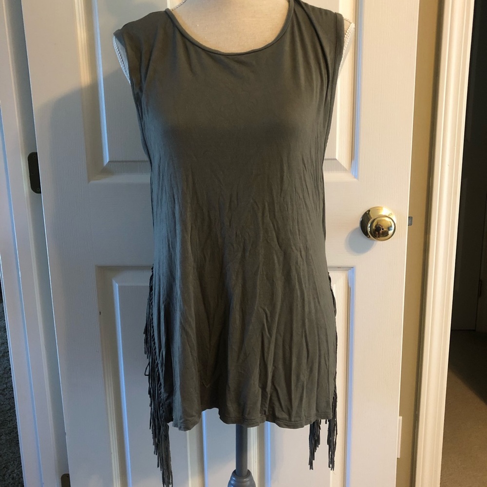 AEO tank top with fringe side slits size L